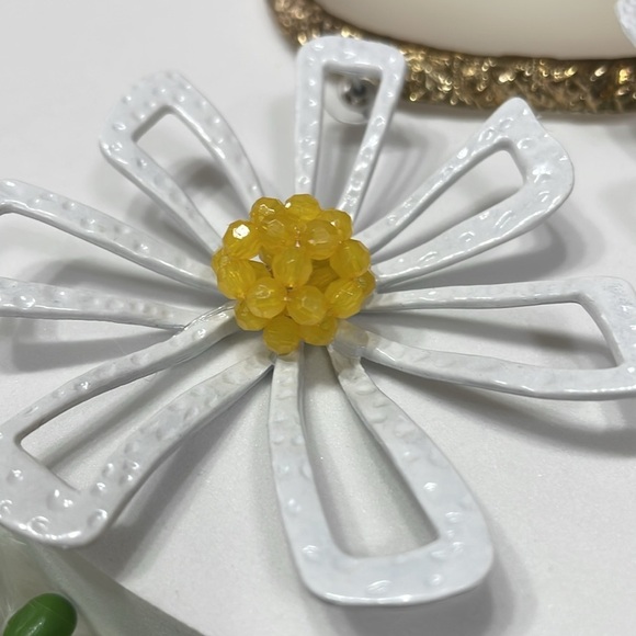 For Love And Lemons Flower Earrings - Picture 8 of 13